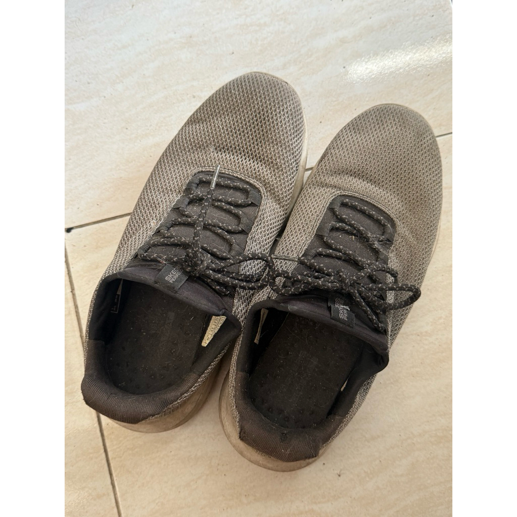 sepatu pria skechers 44