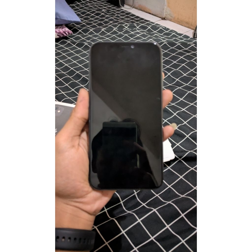 IPHONE 11 MATI TOTAL