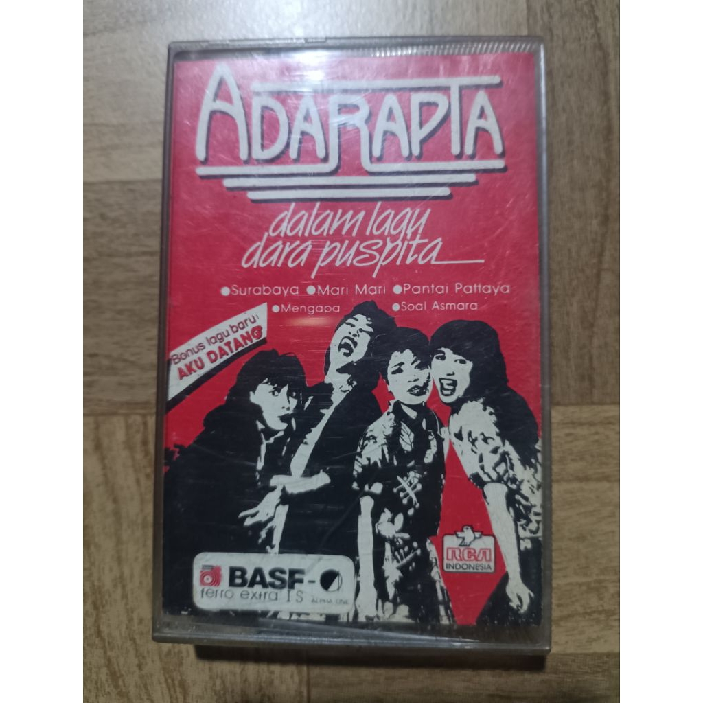 kaset pita ADARAPTA "dalam lagu dara Puspita"