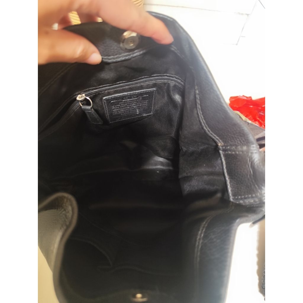tas kulit coach