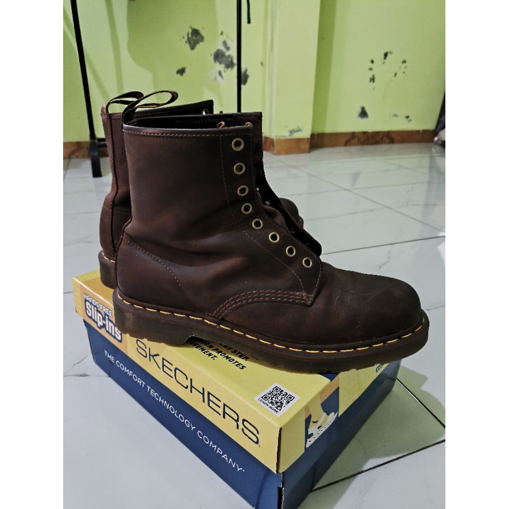 PRELOVED Sepatu Dr.Martens ori size UK 10 US 11 warna coklat