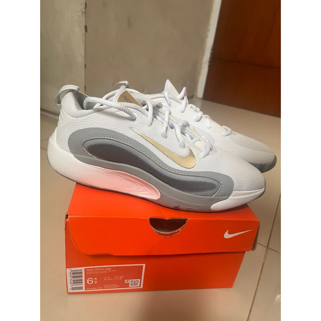 Nike Isofly sepatu basket anak