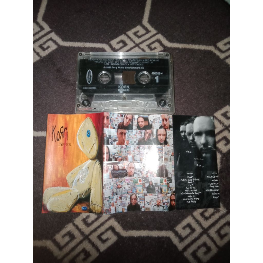 kaset pita korn issuess