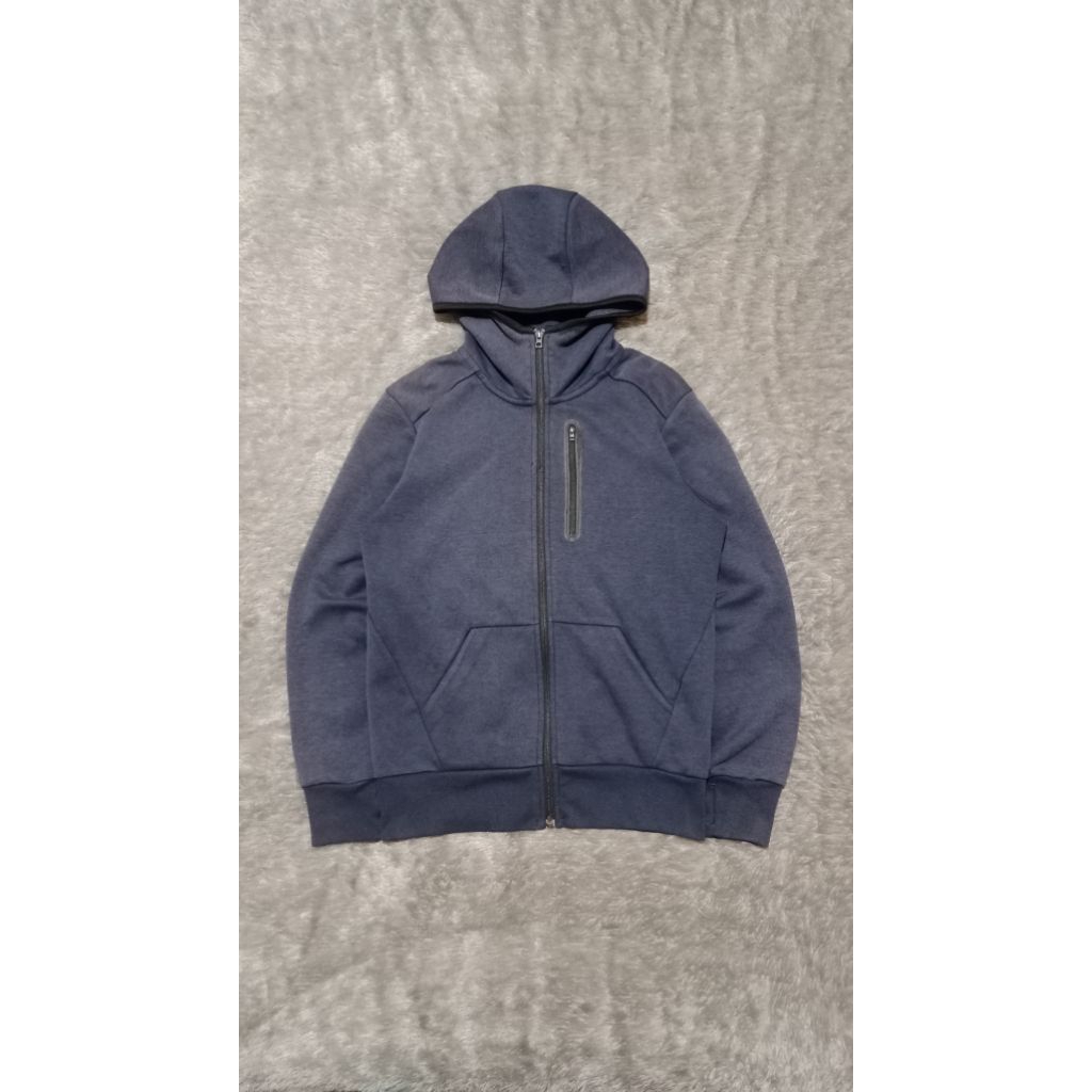 UNIQLO TECH NAVY