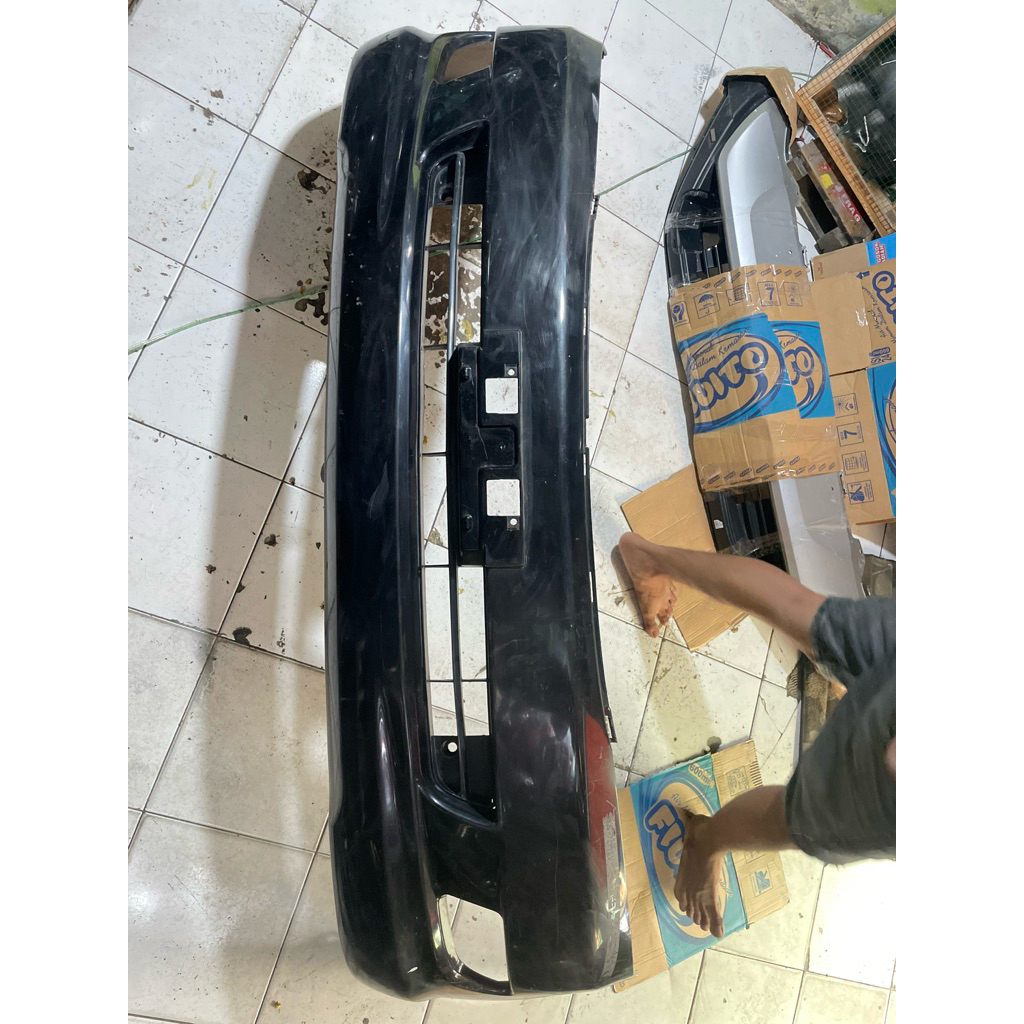 Bemper Depan Toyota Innova 2005