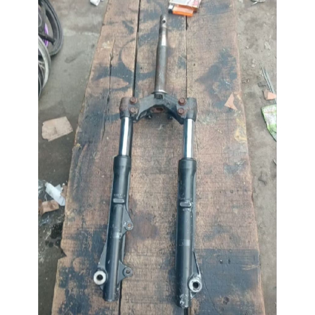 Shock Segitiga Karisma/Supra 125 Original Copotan