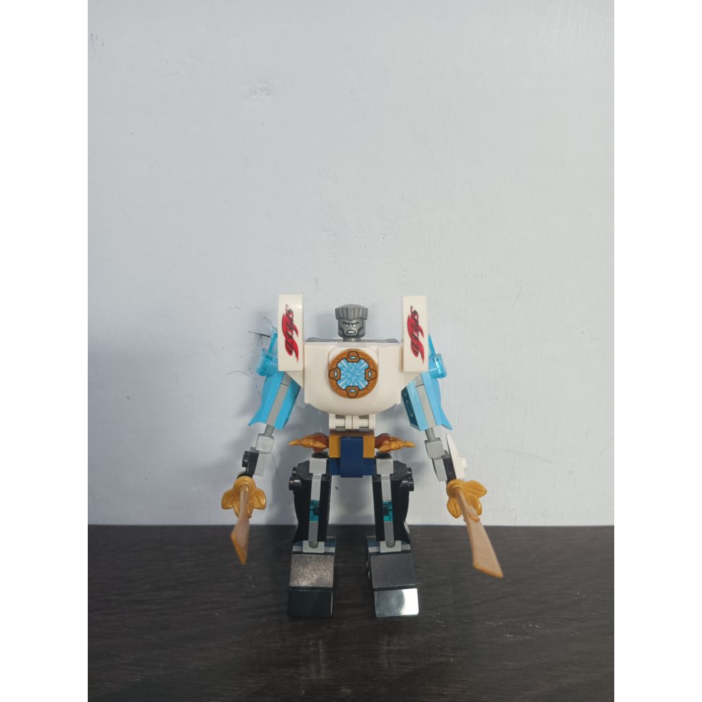 Lego Ninjago Zane battle duit mech 71827 (only Zane + robot)