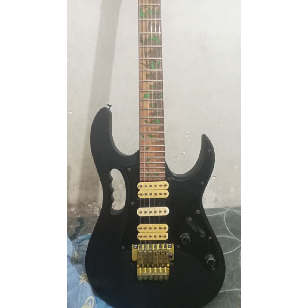Ibanez Jem