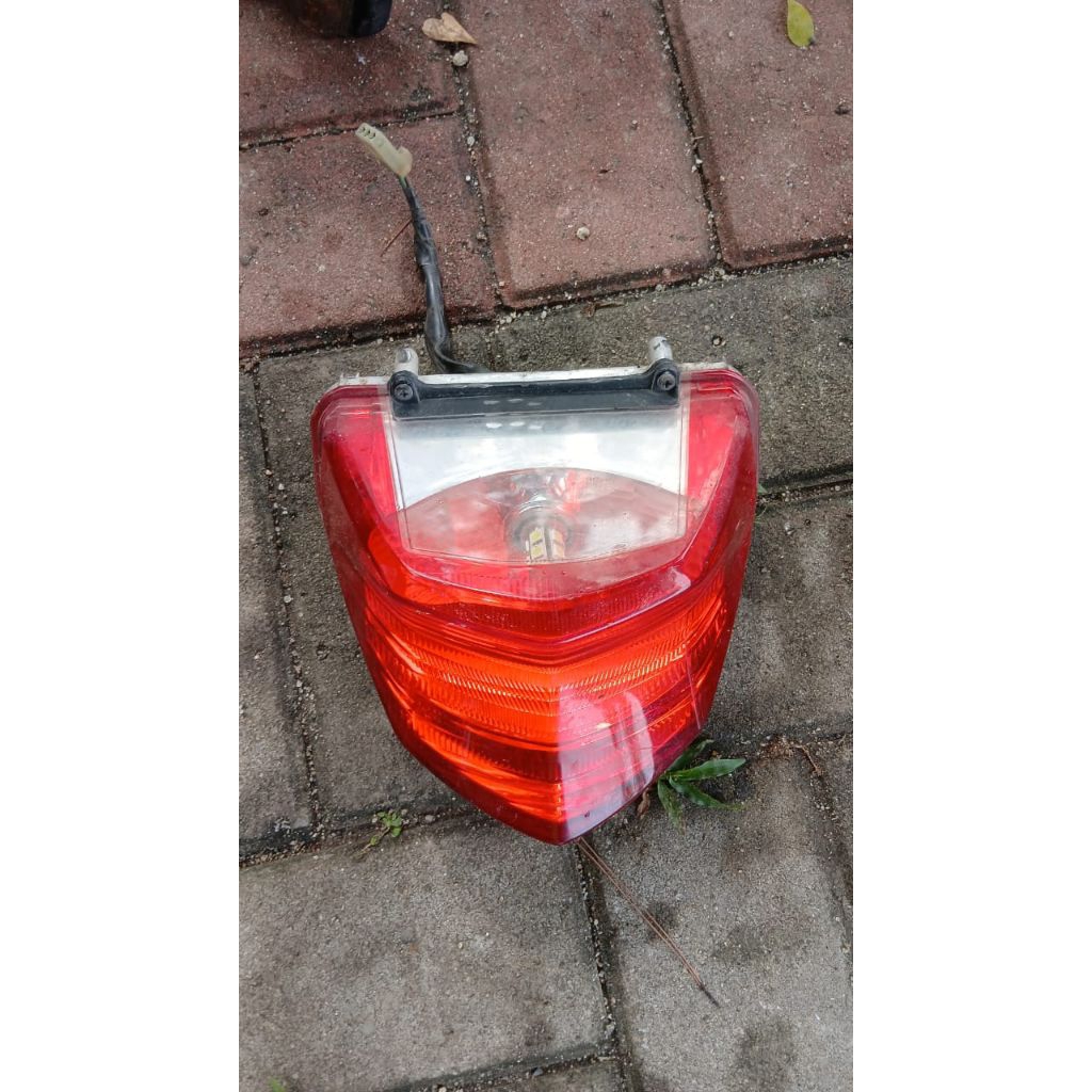 Stoplamp cb150r old