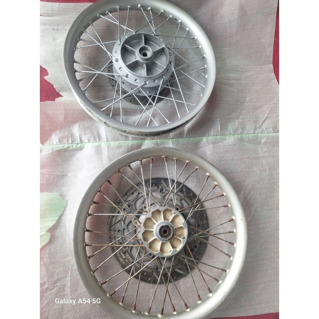Velg jari-jari 17 Ninja 150R Doble Disk TDR Bekas