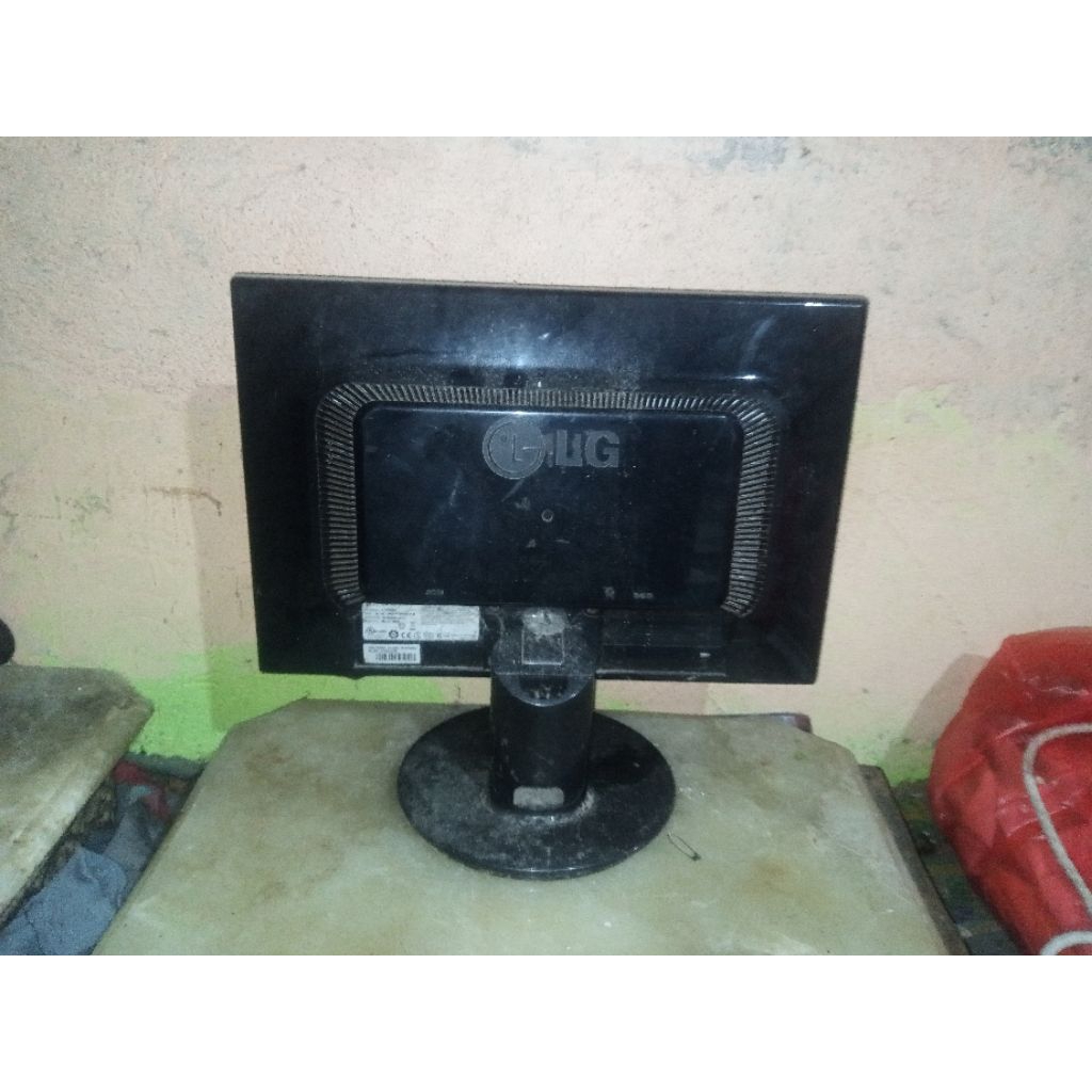 LCD Monitor 17 in