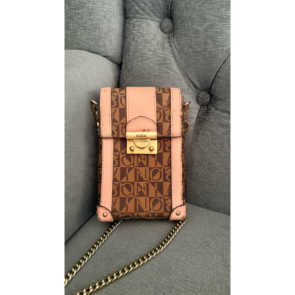 bonia sonia phone bag