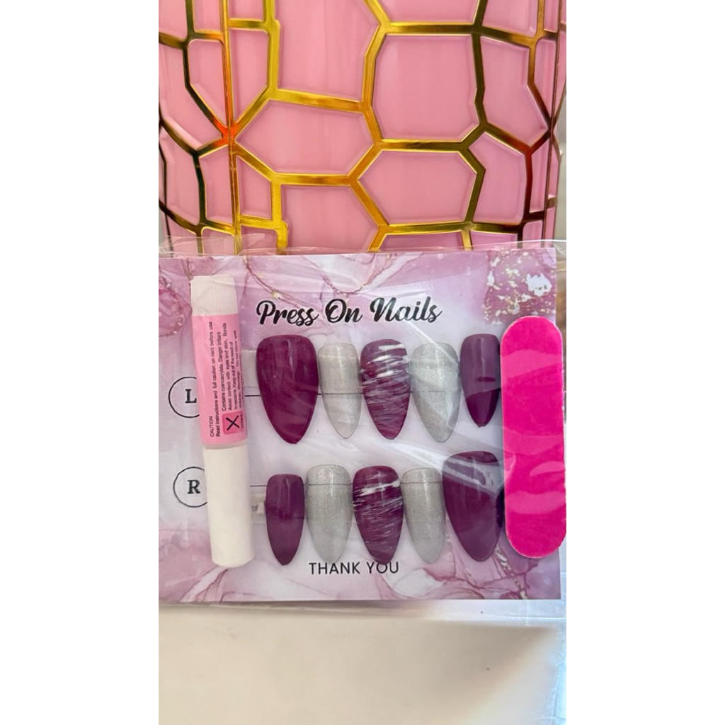 Fake nails/ kuku palsu aesthetic