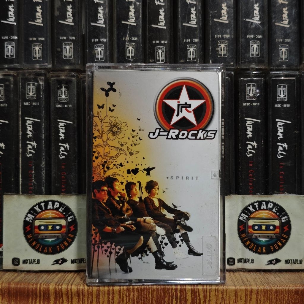 Kaset - J-Rocks - Spirit - Radio Tape - Kaset Pita - Radio - Pemutar Kaset - Retro - Classic - Casse