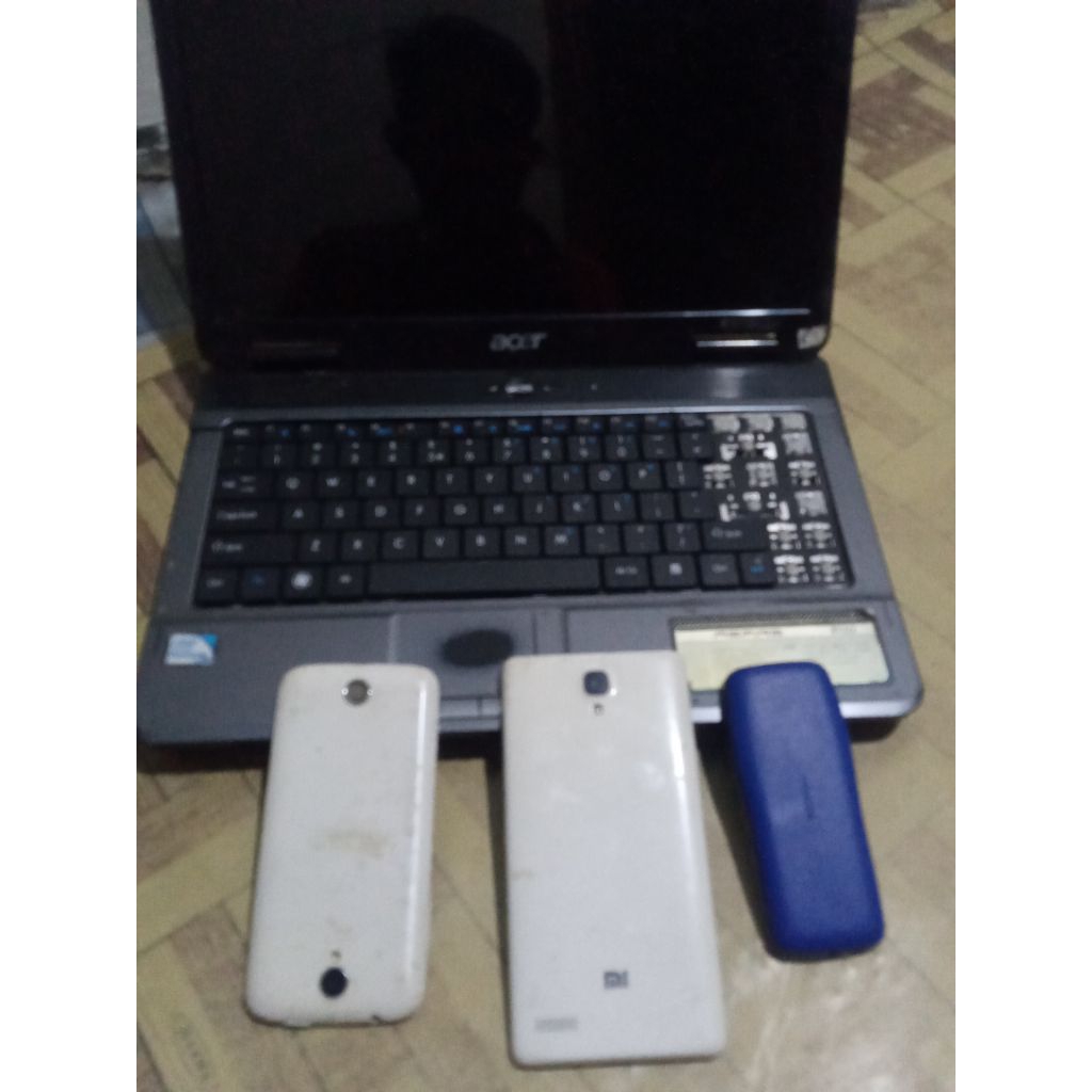 laptop rusak/minus,free 3 hp