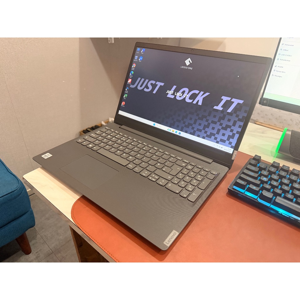 Lenovo V15 core i3 Gen 10 | RAM 8GB | SSD 256GB | 15inc numerik