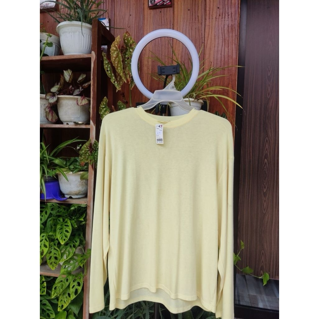 preloved kaos olahraga