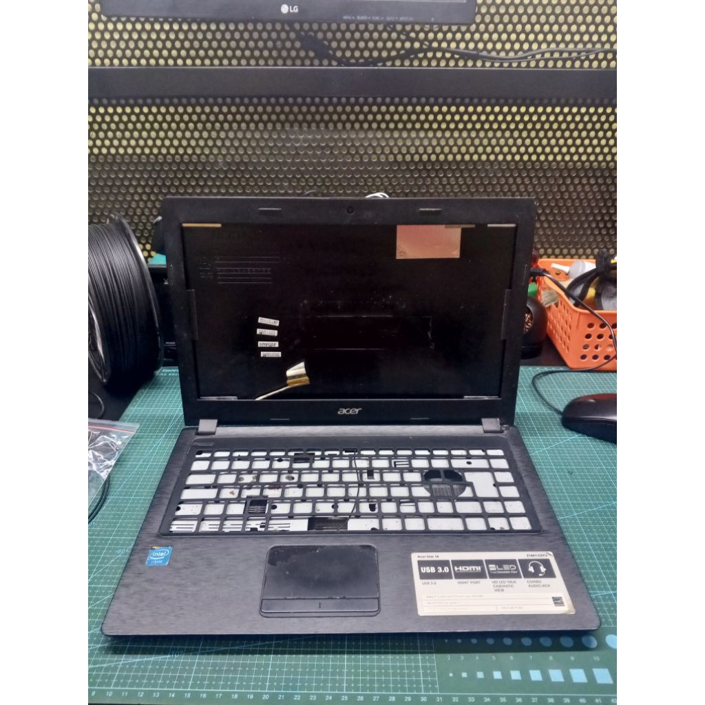 CASING LAPTOP ACER ONE 14
