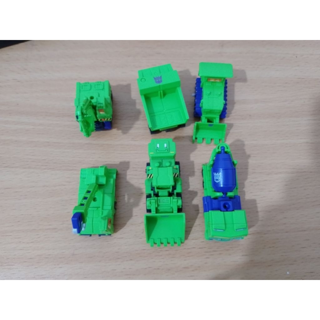 Vehicle Devastator blokis