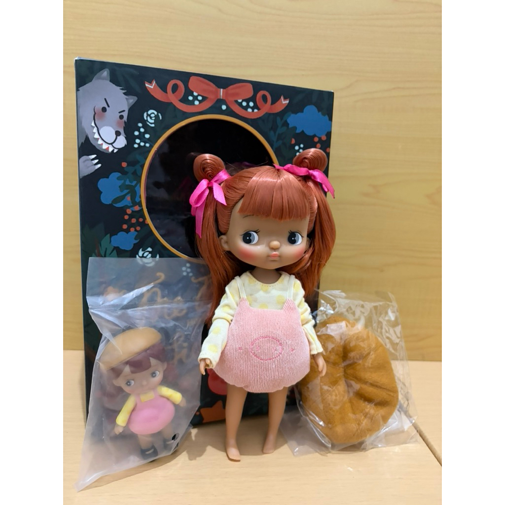 holala doll