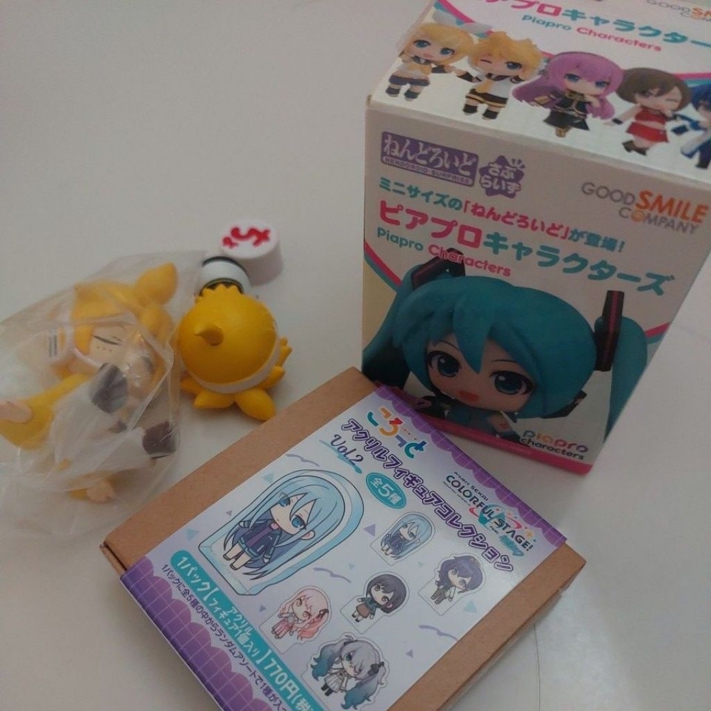 vocaloid merch official len kagamine miku hatsune