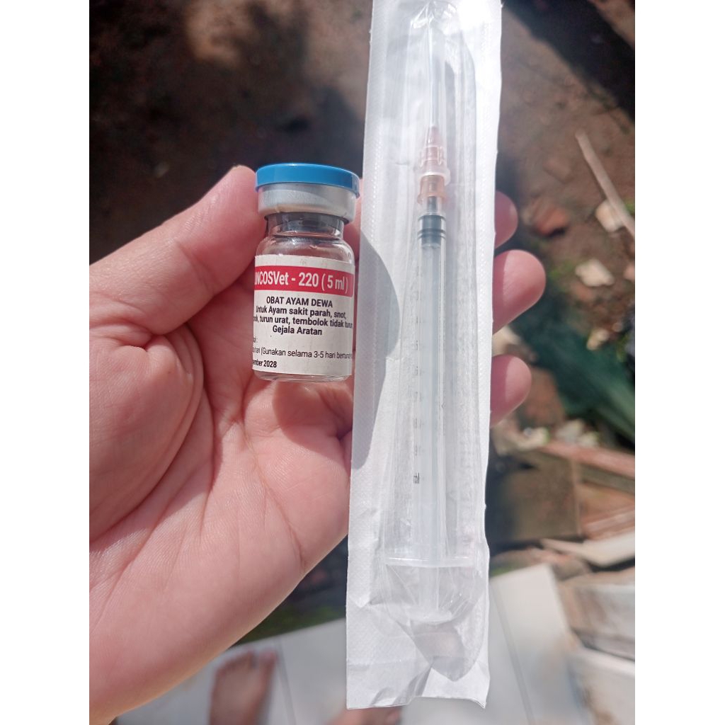LICOSVET 200 5 ml obat ayam aratan ,snot ,sakit.