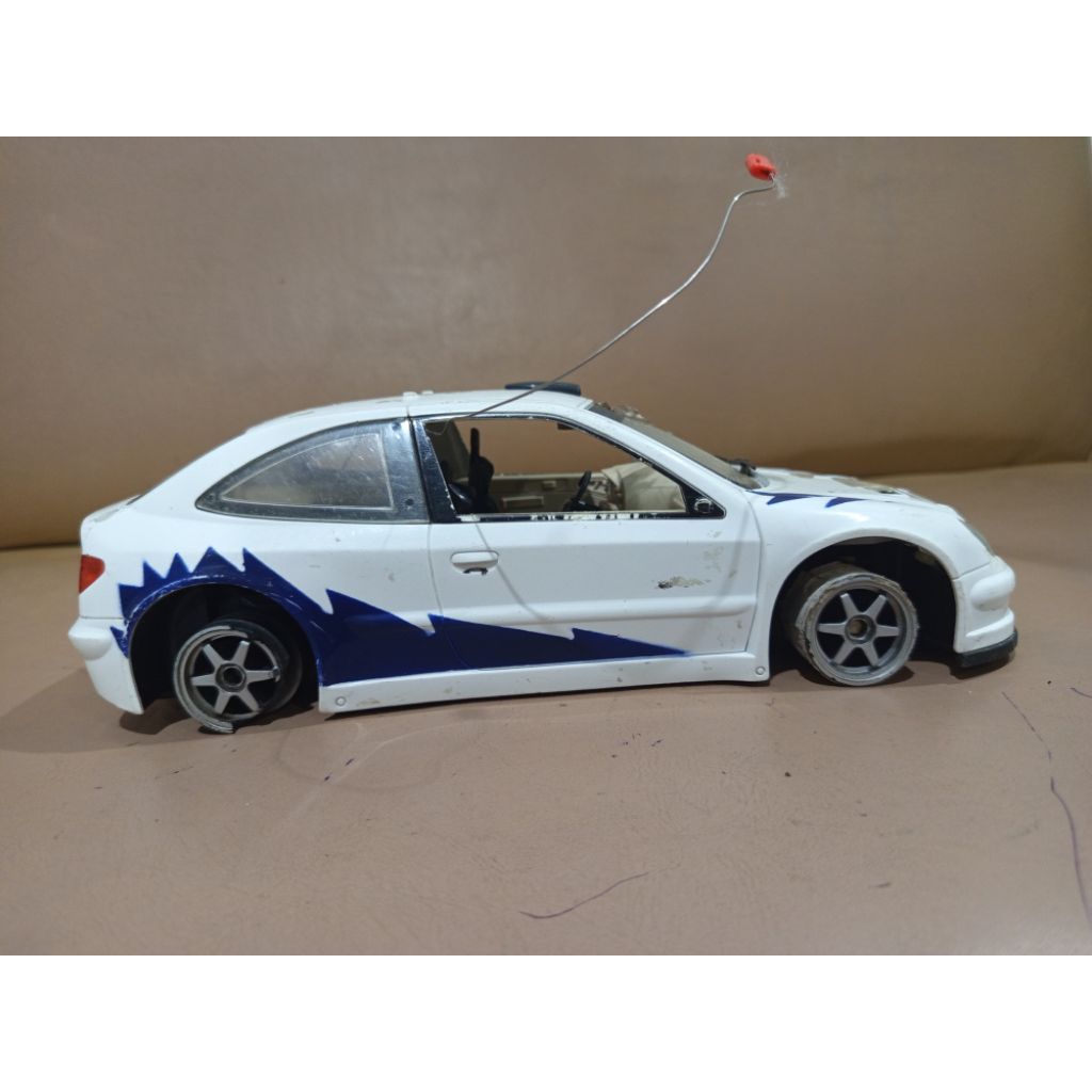 Mobilan RC drift bekas mobil remot control
