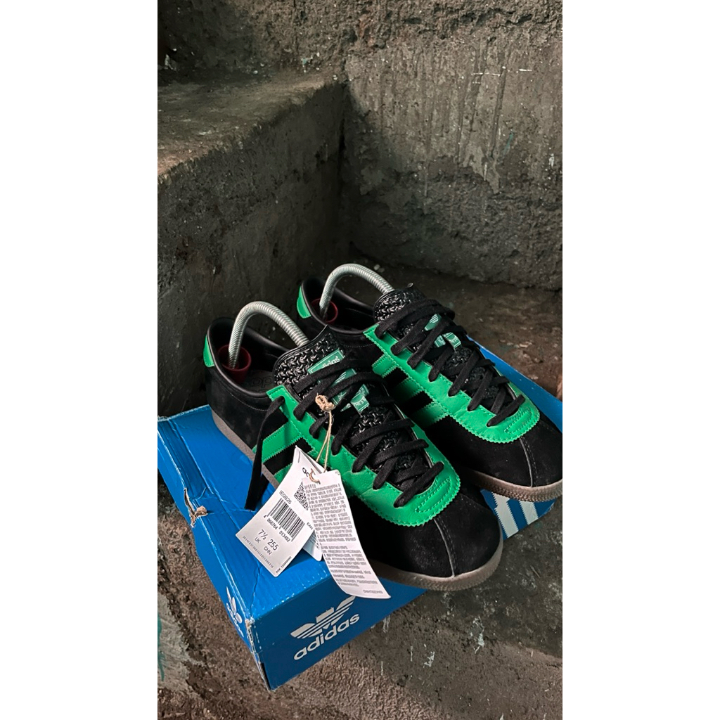 adidas city series london black green