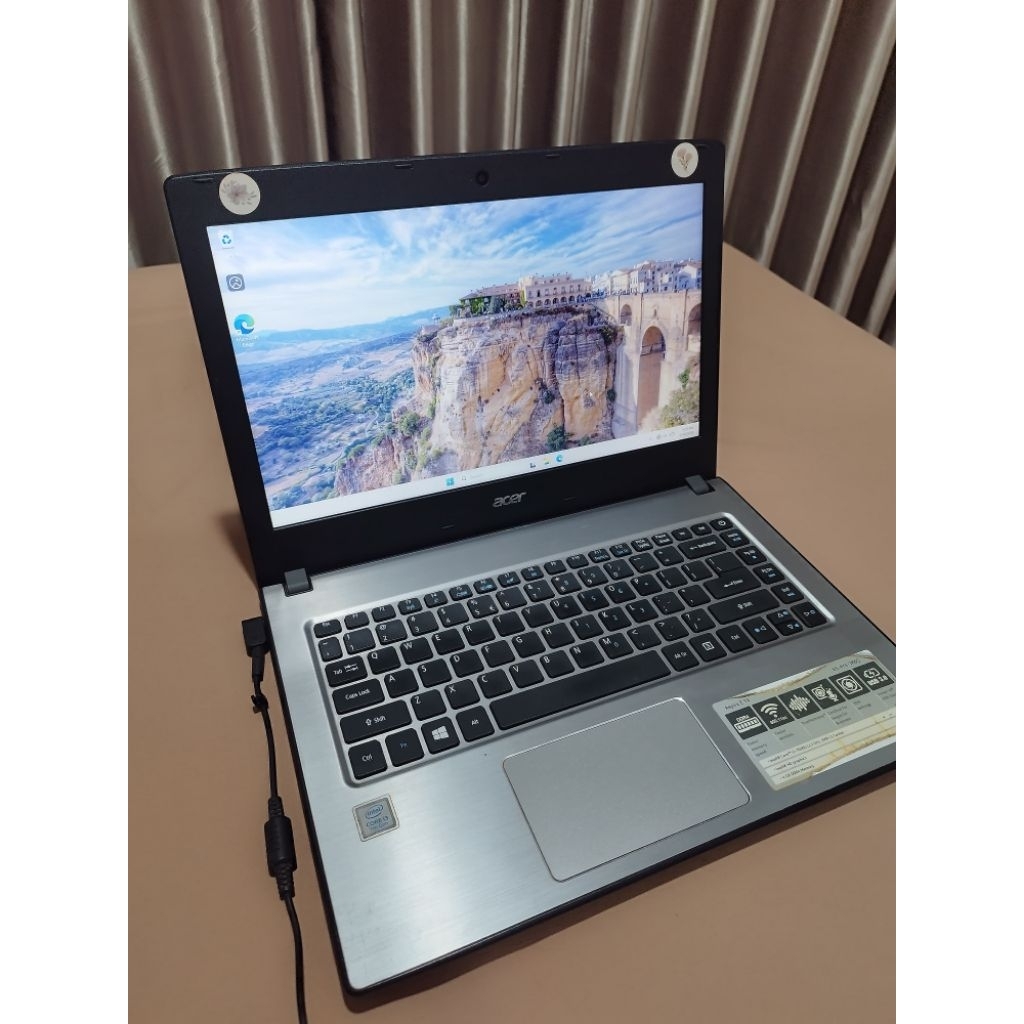 Laptop Acer Aspire e14