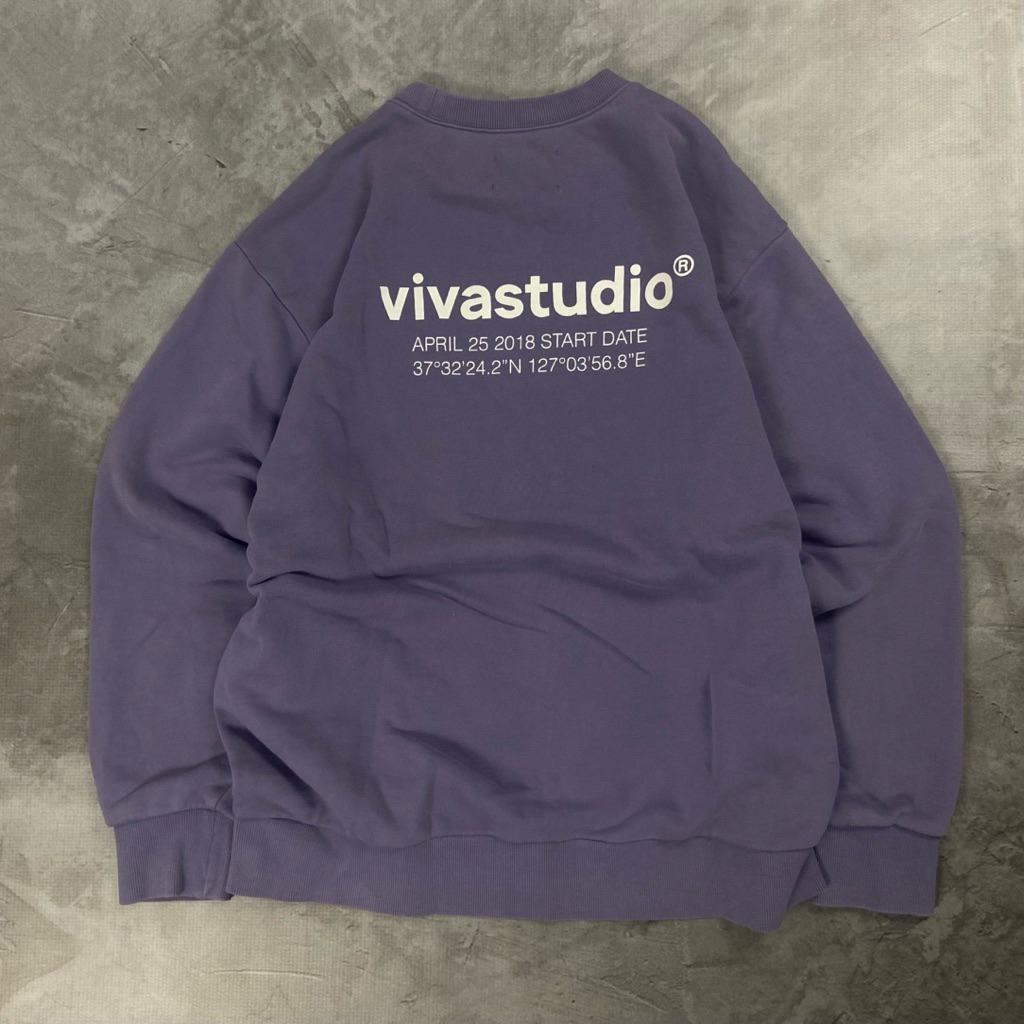 VIVASTUDIO Crewneck