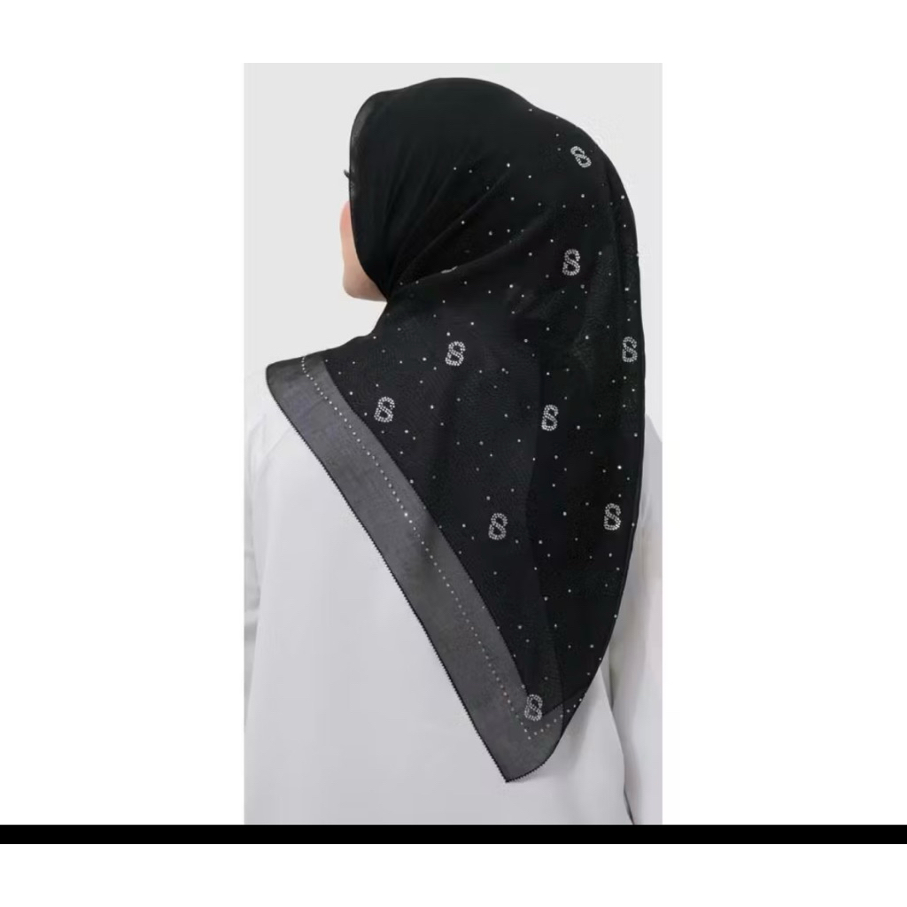 Everyday Glam Buttonscarves black