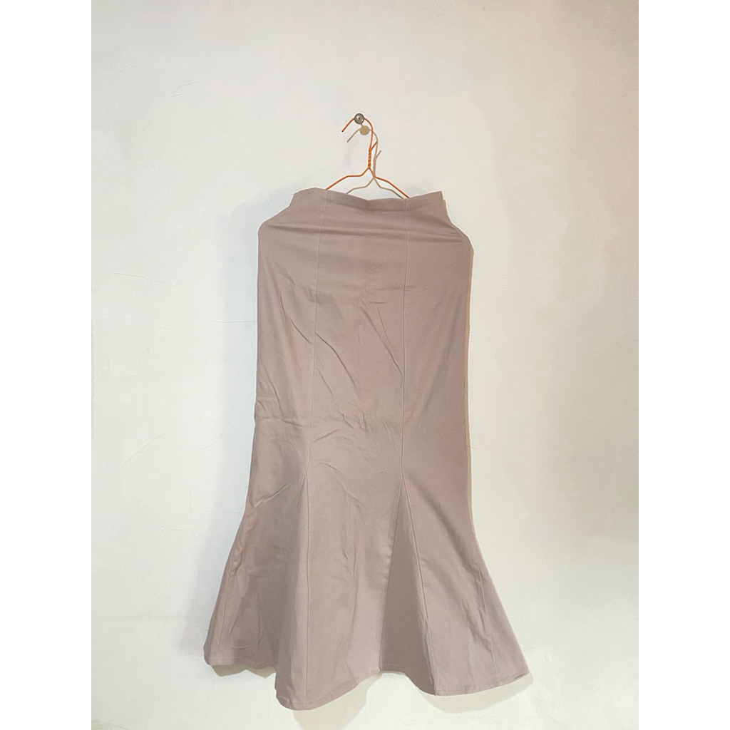 Preloved rok duyung