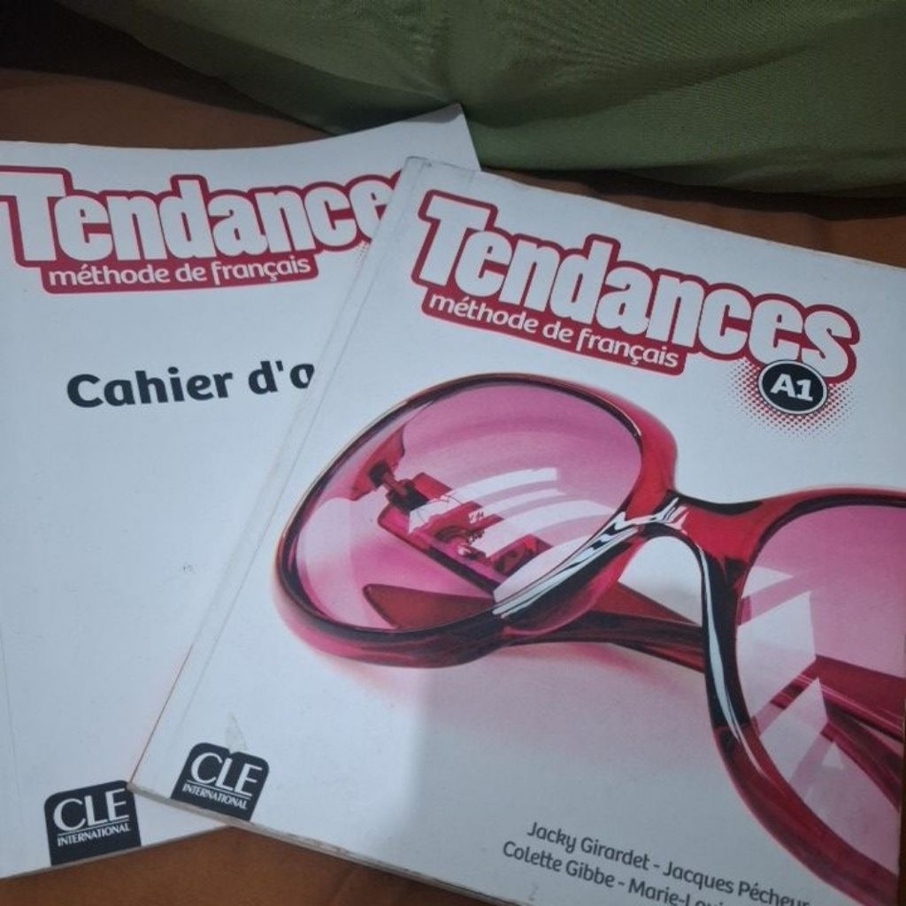 Tendances A1 buku belajar bahasa prancis