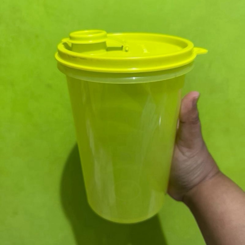 tupperware ezy carry 1L warna ijo lime / botol minum
