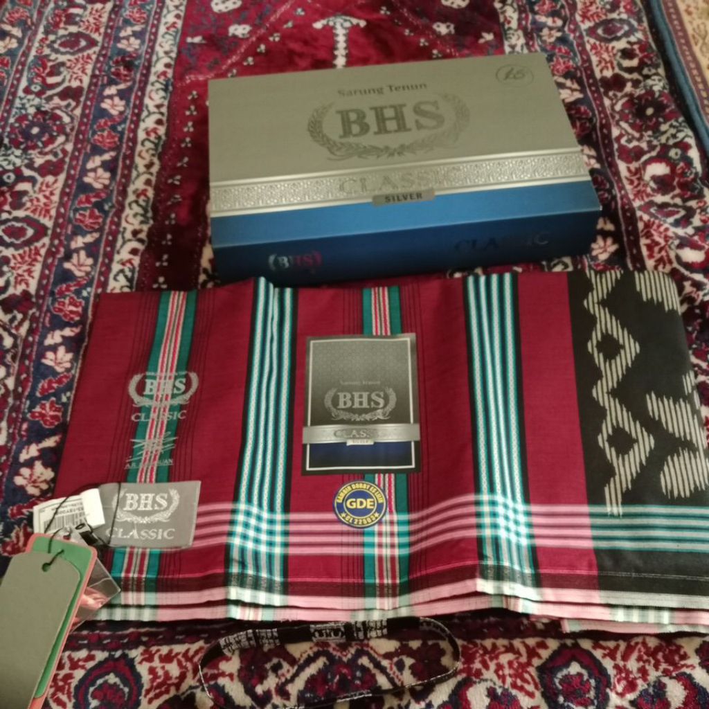 Sarung BHS classic silver ttd (baru)