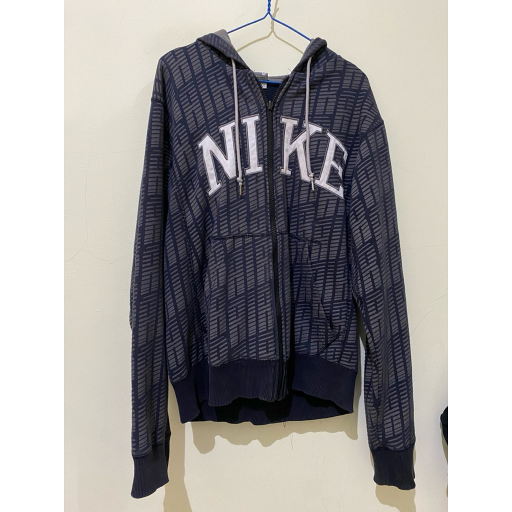 Preloved Jaket NIKE ORI + adm