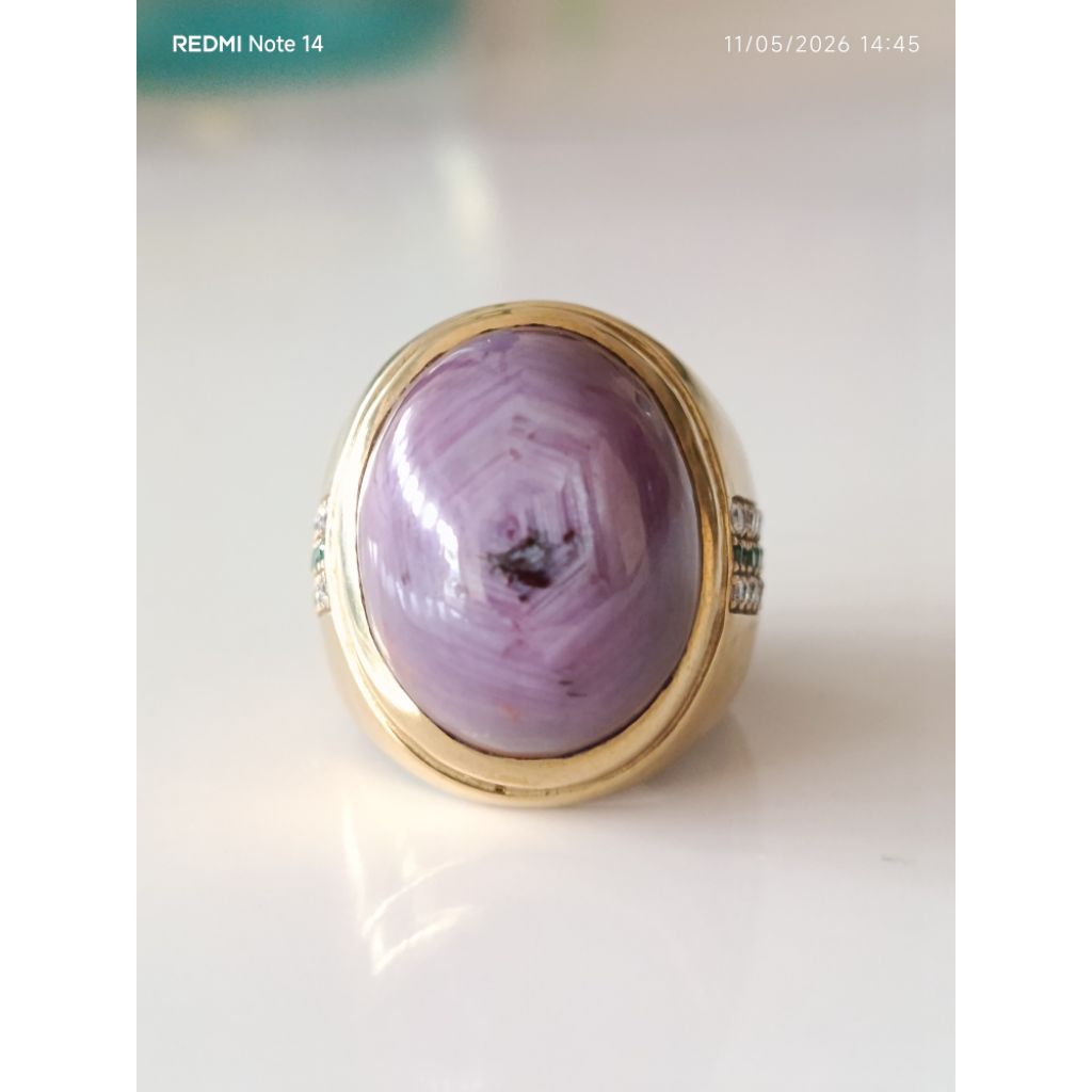 purple sapphire star