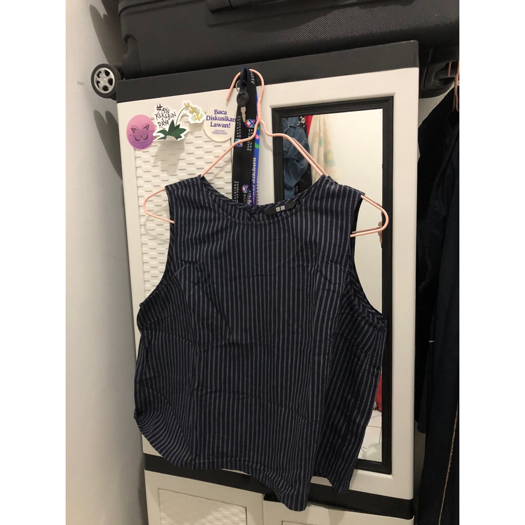 vest uniqlo