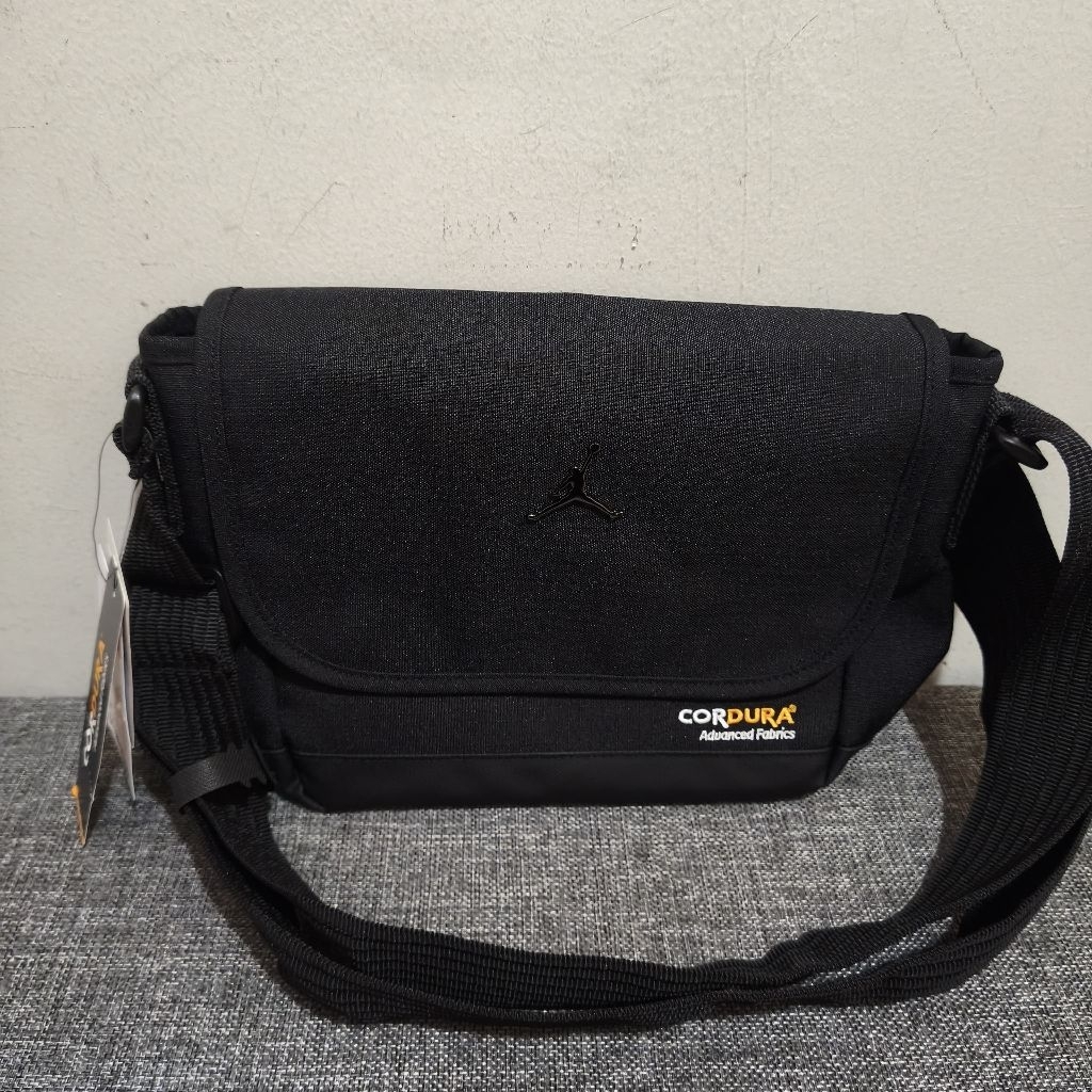 Air Jordan Cordura Messenger Bag Black / Tas Dijamin Original