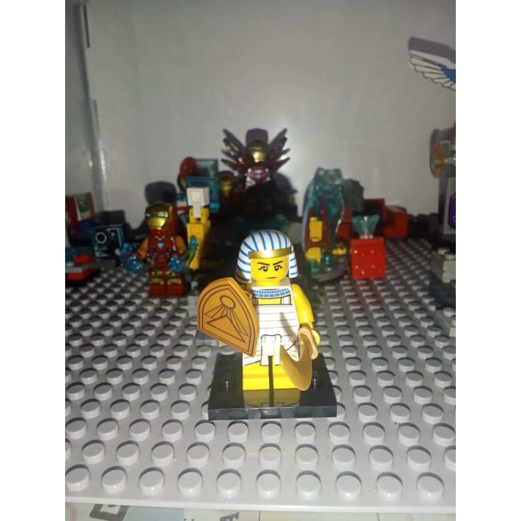 Lego minifigure original Preloved