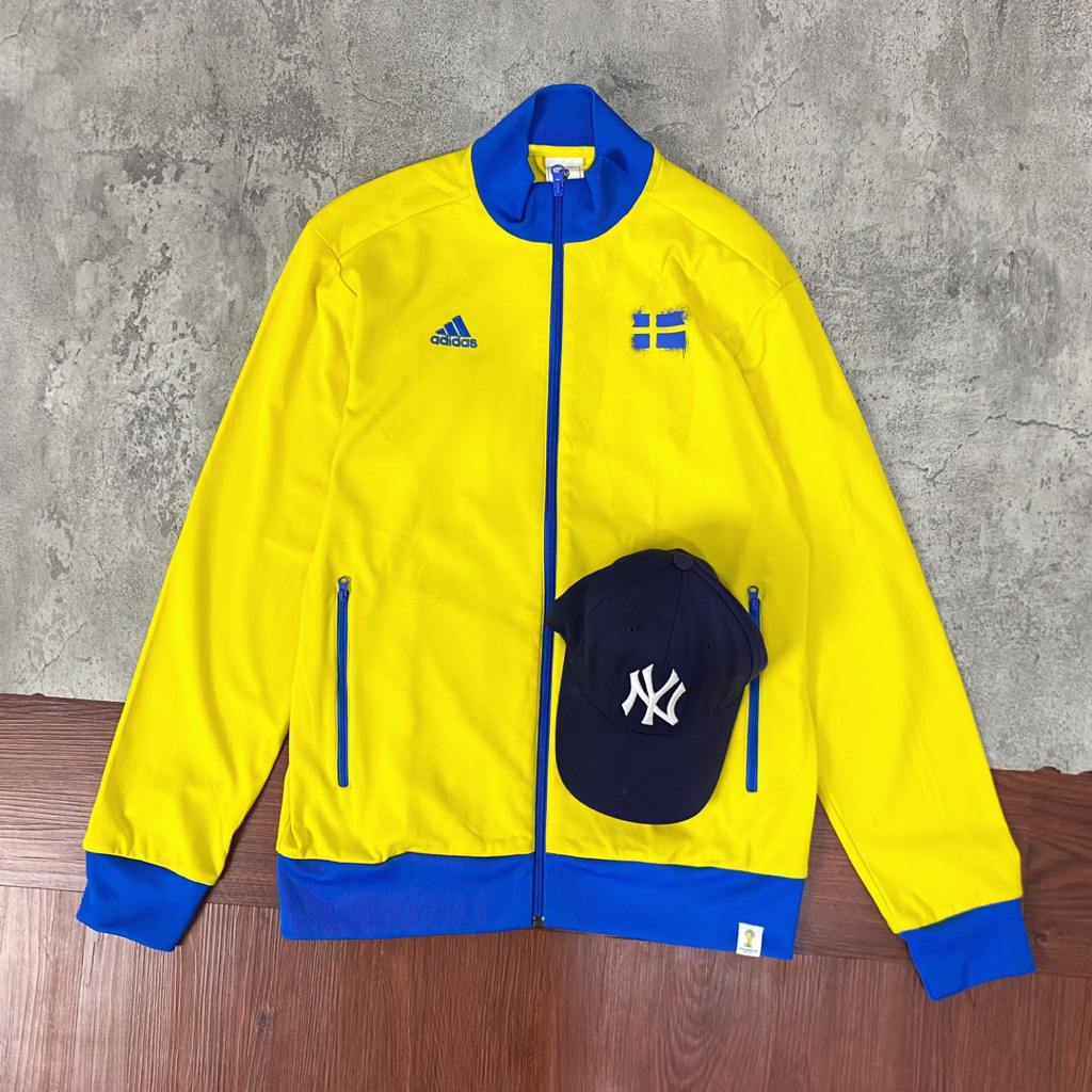 swedia x adindaa tracktop jacket second