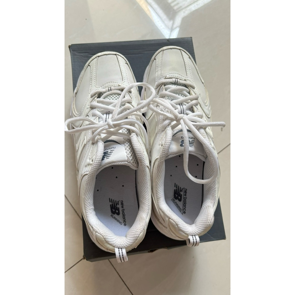 Preloved - New Balance 530 White