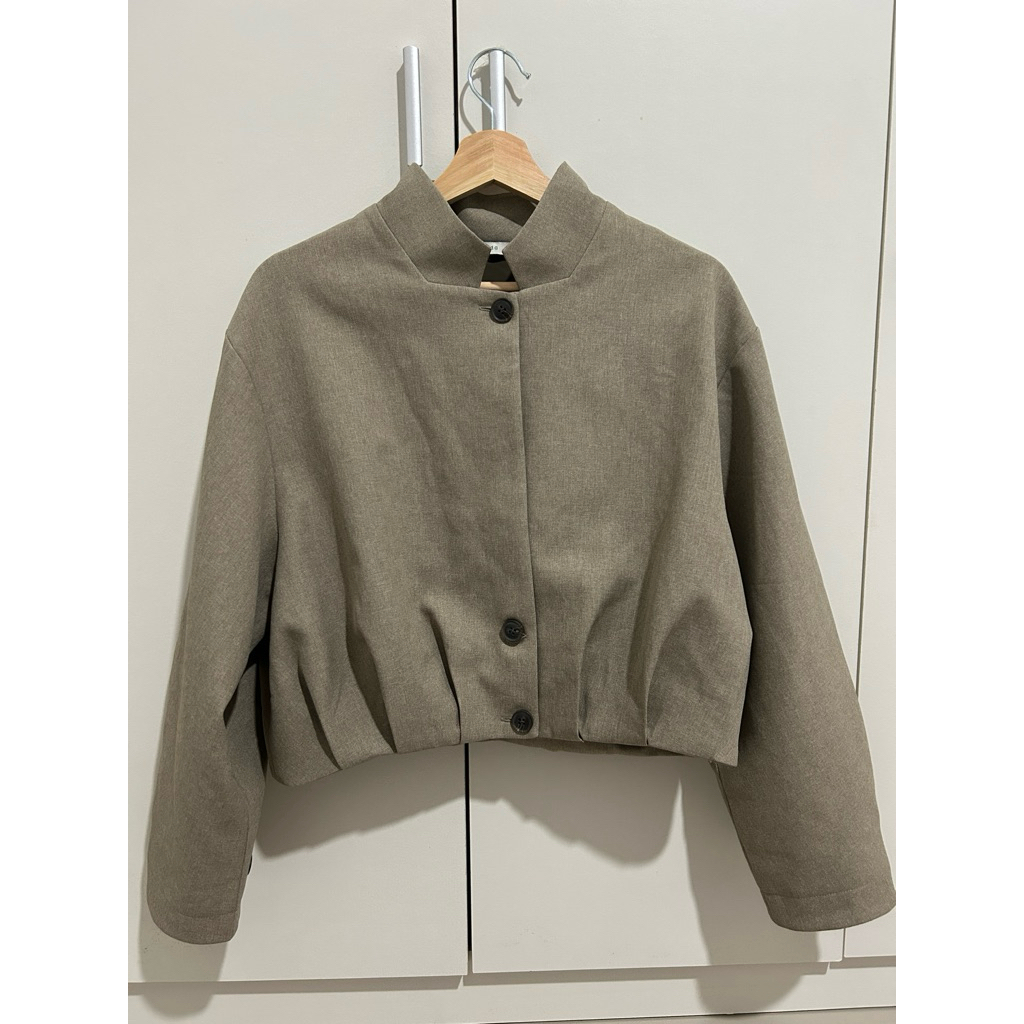 Jedda Cropped Blazer in Grain
