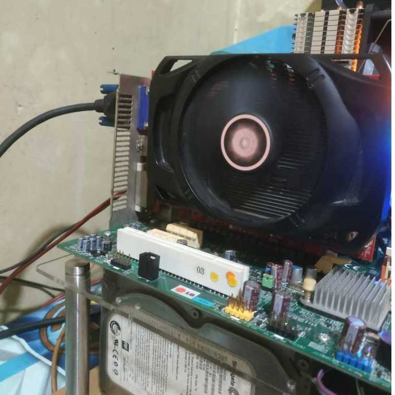 VGA HD 6570 1GB DDR5