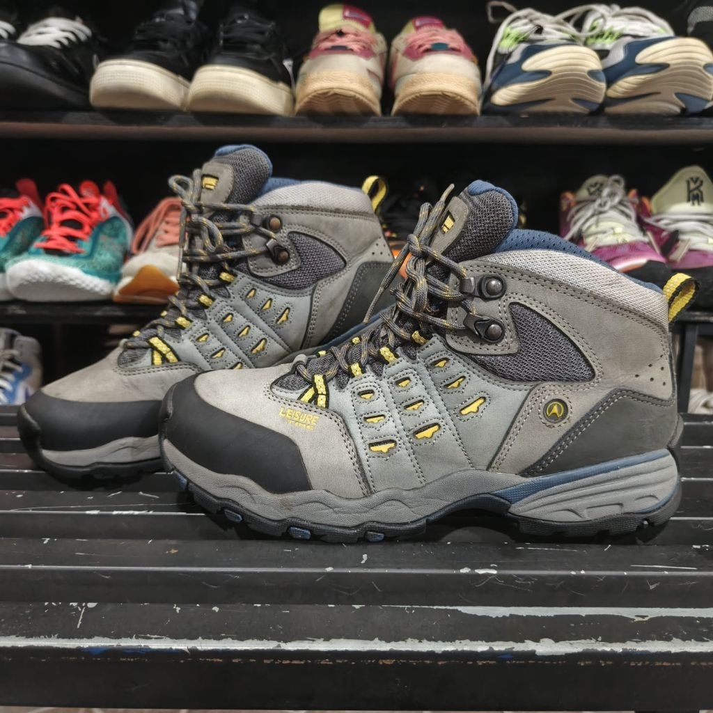 SEPATU SEKEN_LEISURE TIME CATTALO MID - 40 2/3