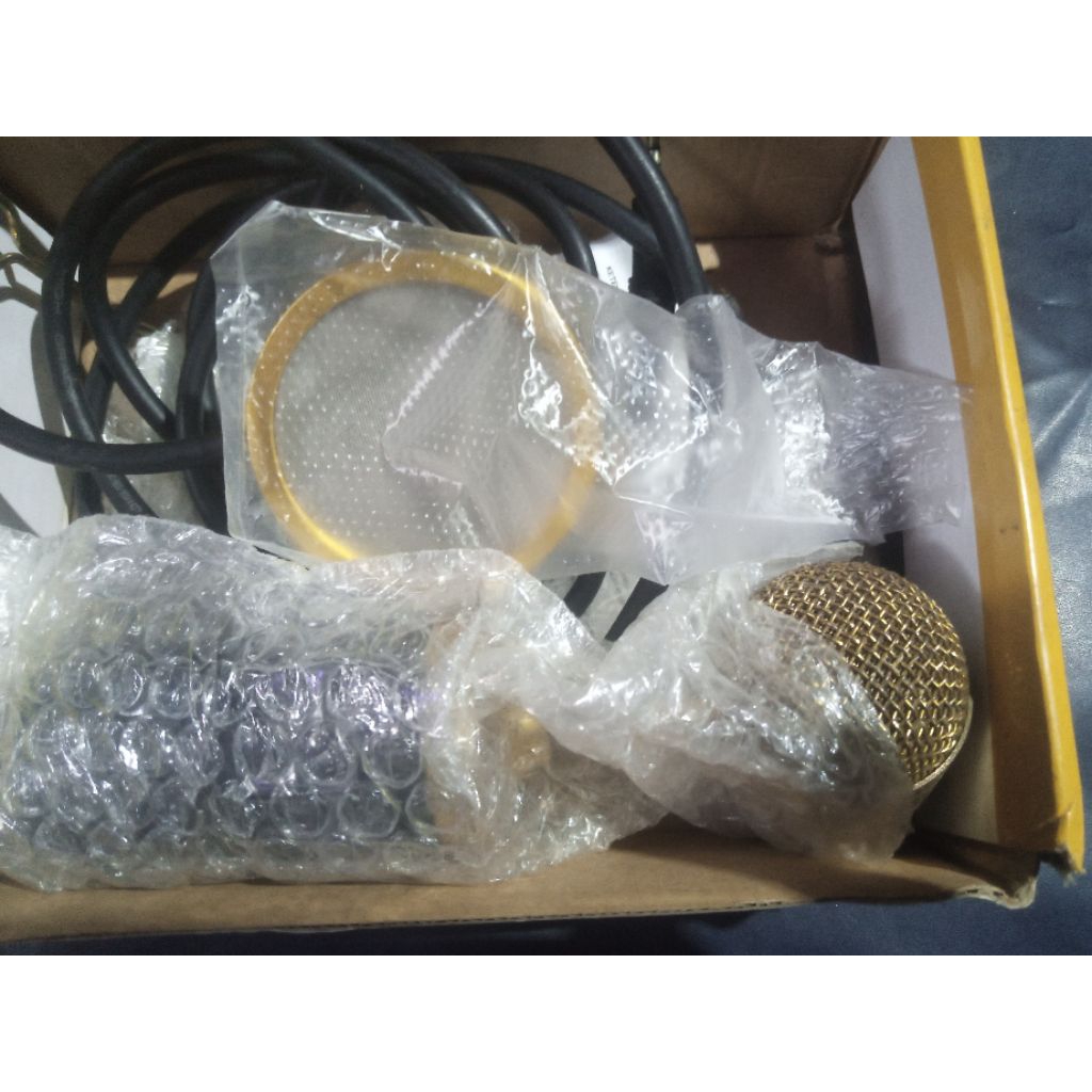 Mic Podcast Studio Rekaman Karaoke Smule TAFFSTUDIO BM-8000