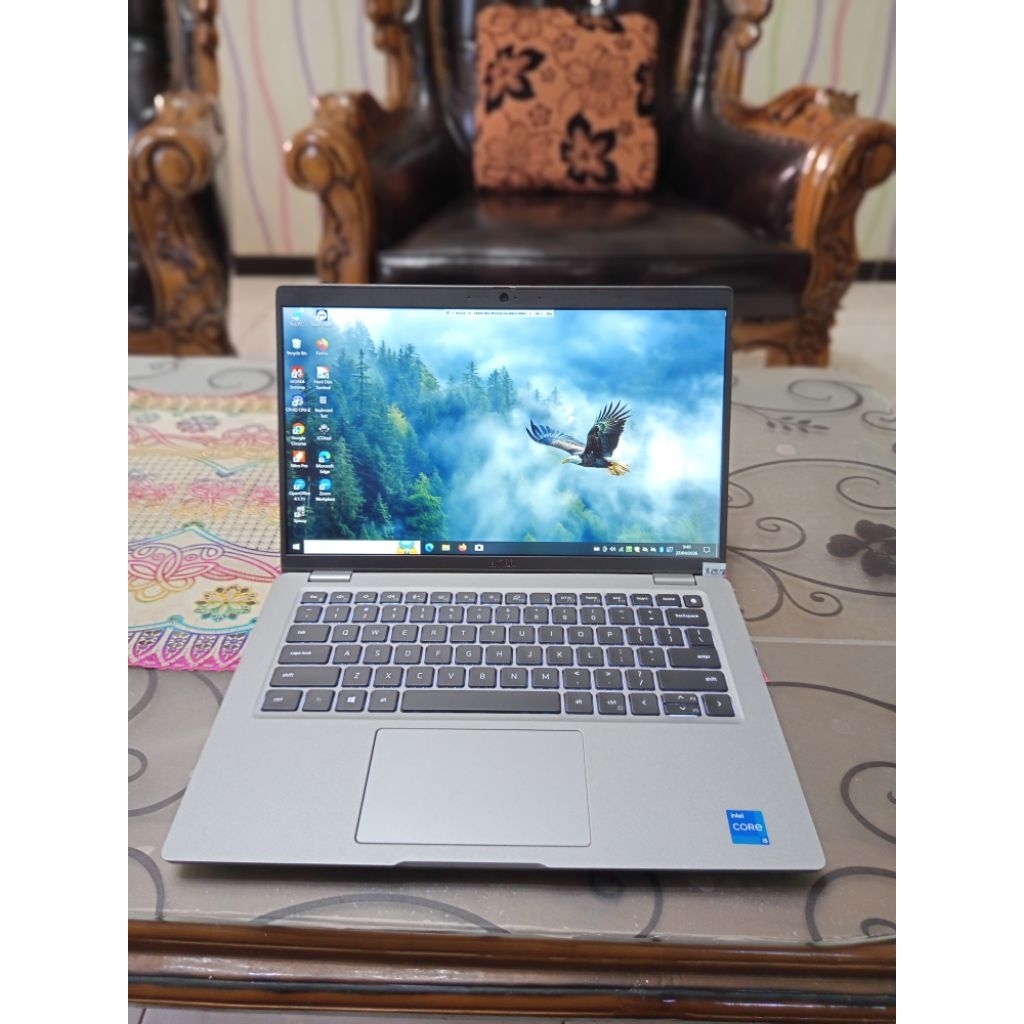 Laptop Dell i5 Gen 11 intel iris xe ram 8 gn ssd 256 gb nvme