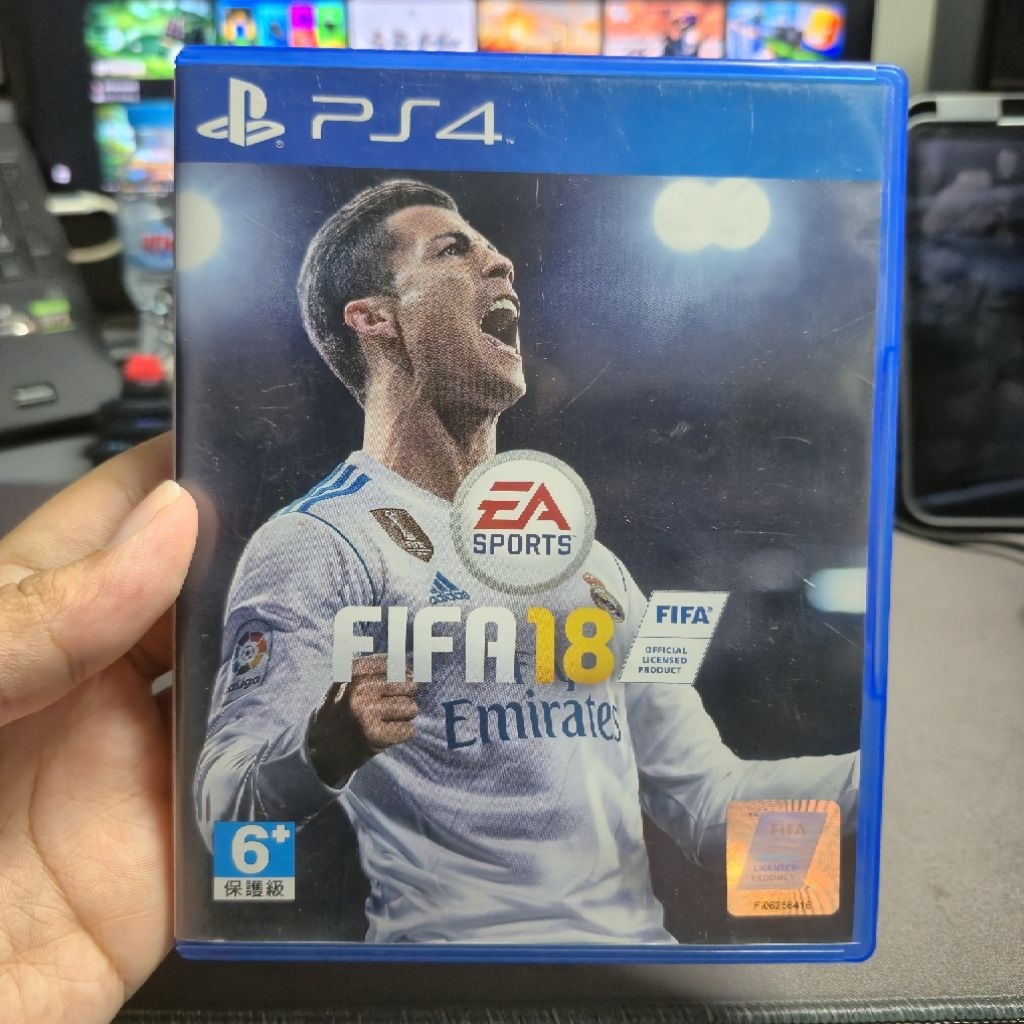Kaset PS4 FIFA 18 Second/Bekas Reg 3