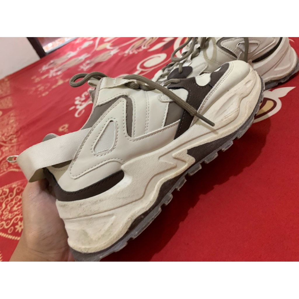 Preloved sepatu PVN