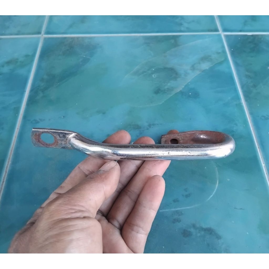 Behel samping honda c70 begel samping honda bebek 70 pegangan samping honda c70 original